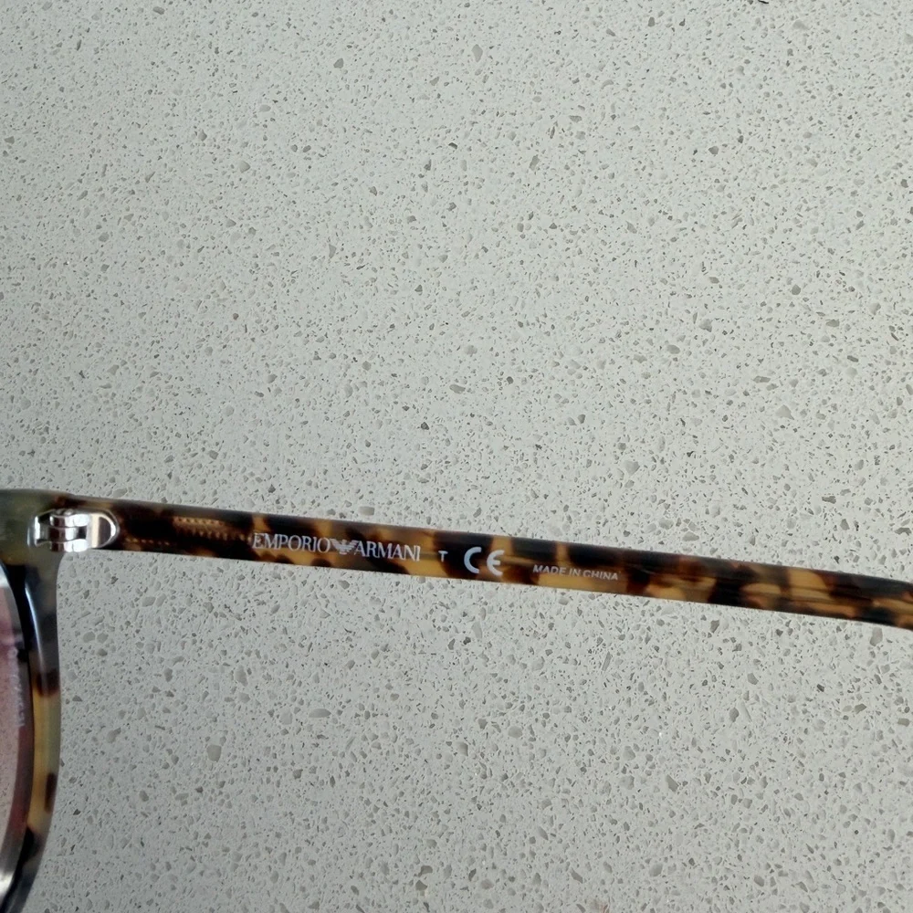 EMPORIO ARMANI EA4039 sunglasses in the colorway 5265/1 burgundy
